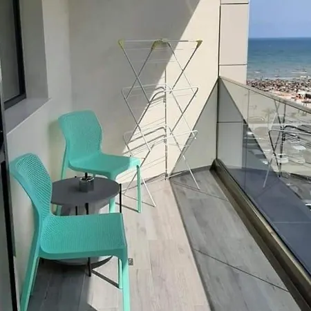 Serrenity Luxury דירה Năvodari